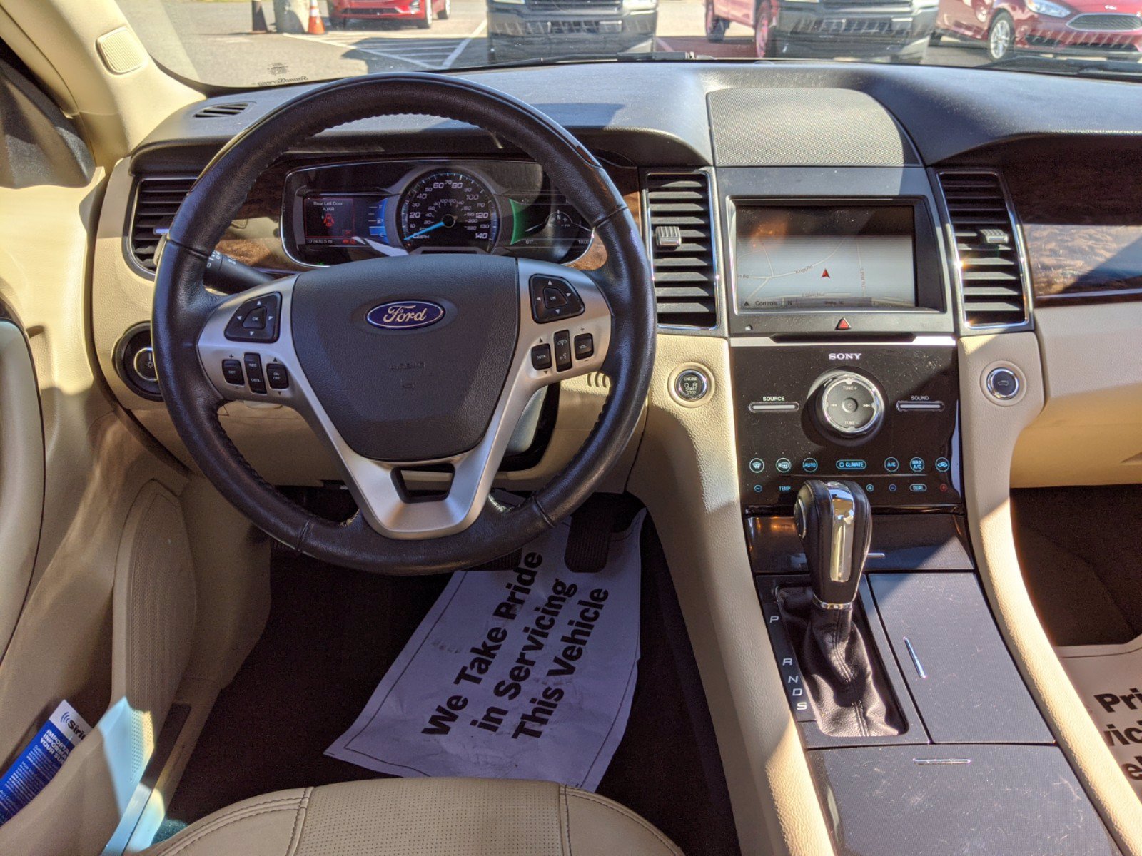 Pre-Owned 2017 Ford Taurus Limited With Navigation