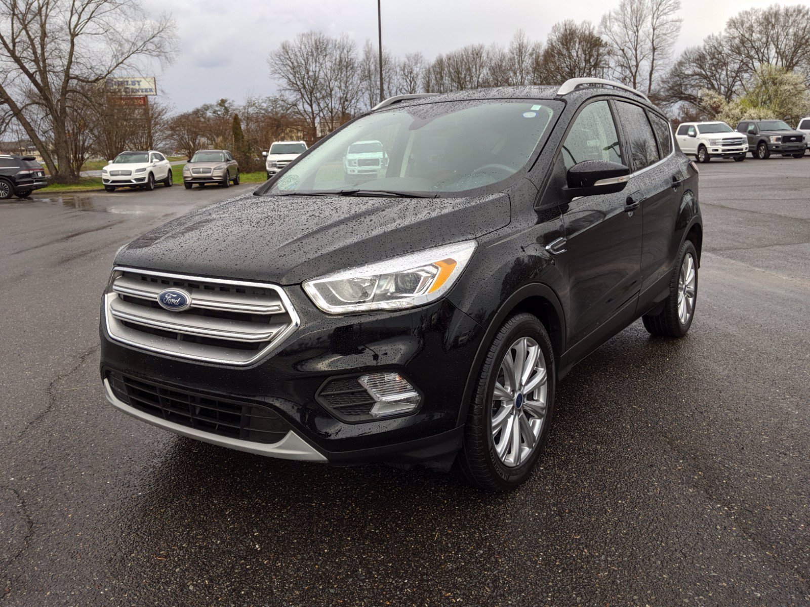 Pre-Owned 2017 Ford Escape Titanium FWD Sport Utility