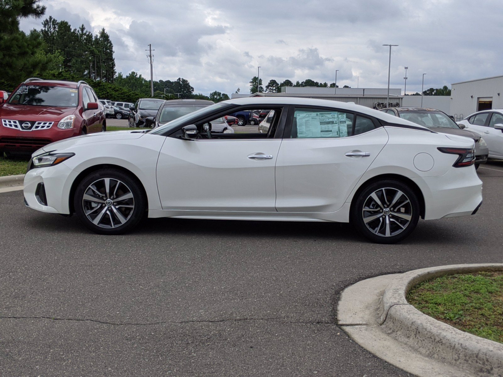 New 2020 Nissan Maxima SV With Navigation