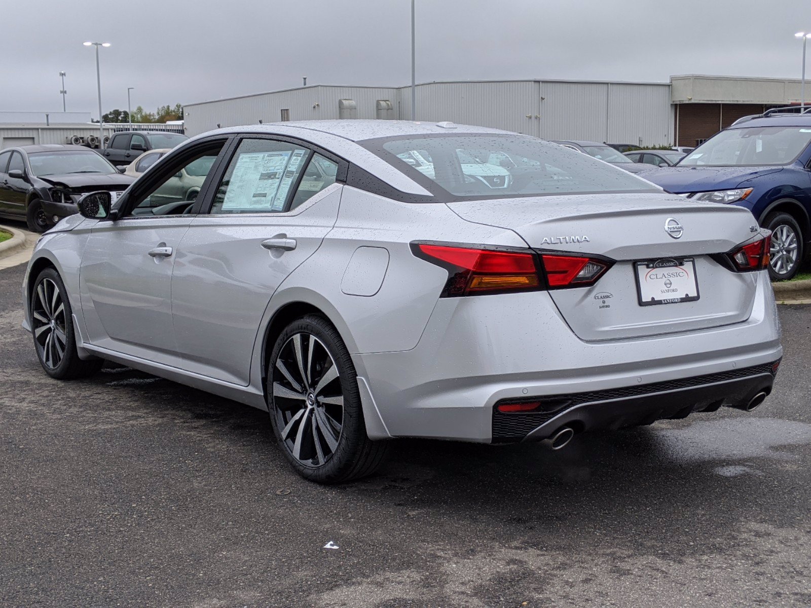 New 2020 Nissan Altima 2.5 SR FWD 4dr Car