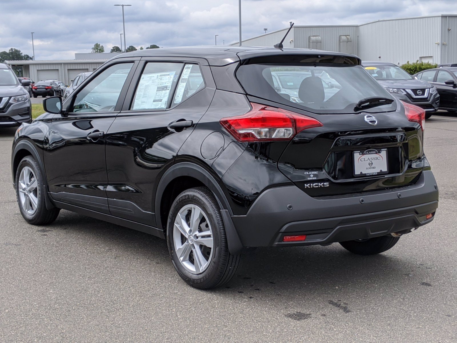 New 2020 Nissan Kicks S FWD Sport Utility