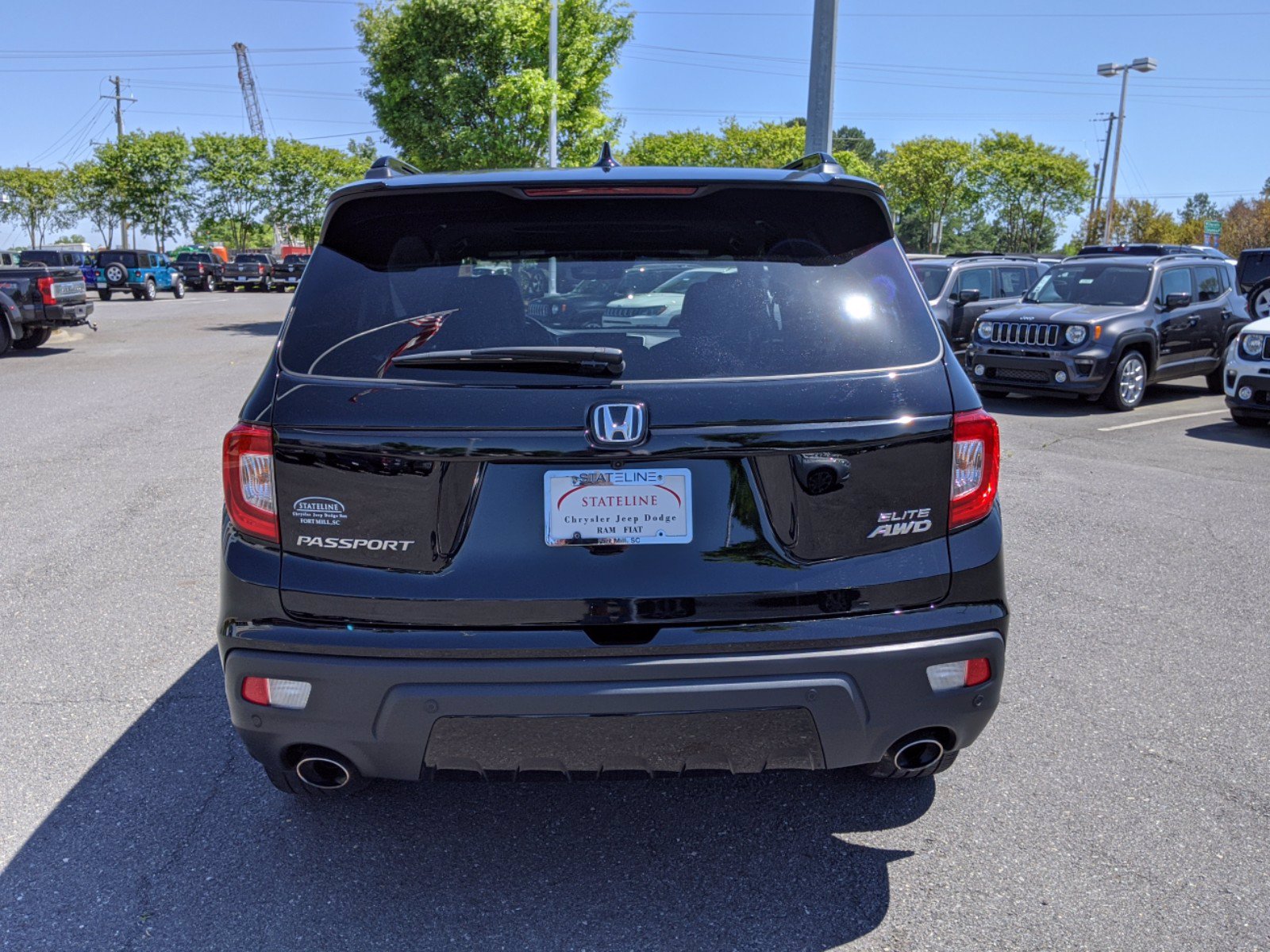 Pre-owned 2019 Honda Passport Elite With Navigation & Awd