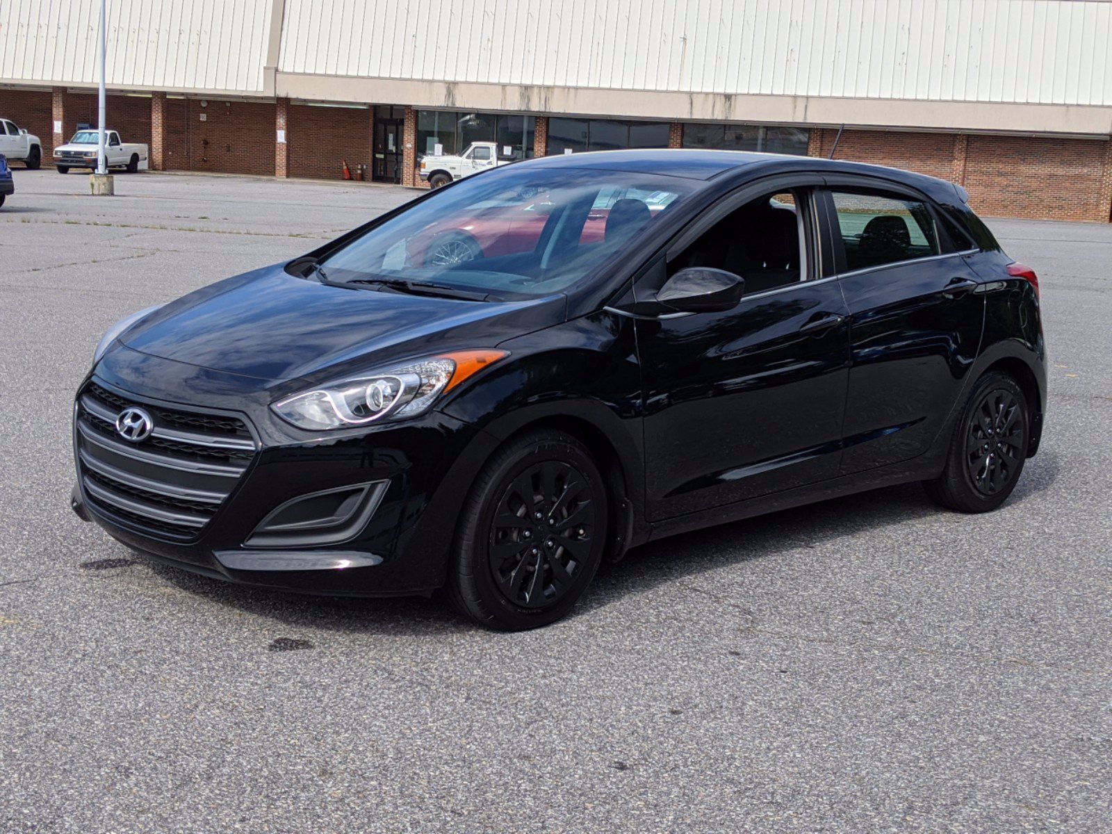 PreOwned 2016 Hyundai Elantra GT Base FWD Hatchback